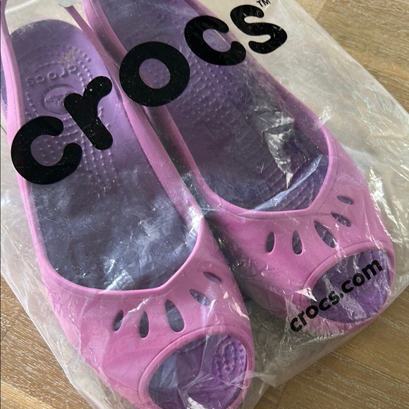 Crocs Women's Pink Slingback Peep-toe Shoes Sz 8 - Picture 8 of 8